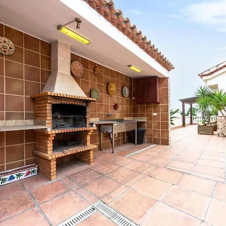Catalunya Casas Tranquil Paradise, Private Pool And Only 200 Meters To Beach! *