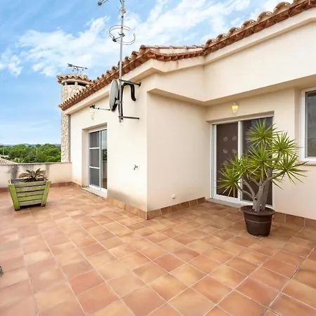 Catalunya Casas Tranquil Paradise, Private Pool And Only 200 Meters To Beach!